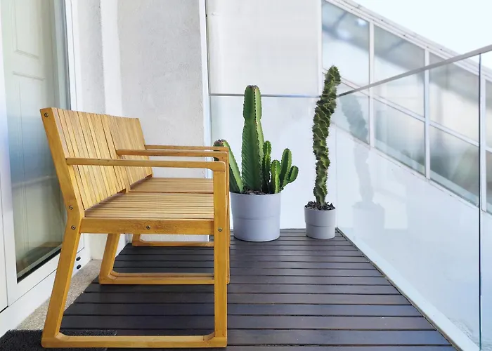 D858 - Comfort Near Downtown - Ac & Balcony شقة *