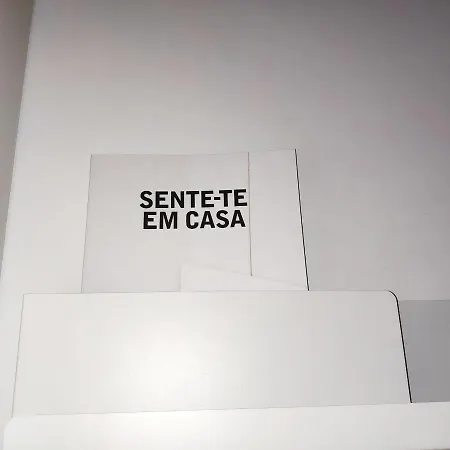 アパート D858 - Comfort Near Downtown - Ac & Balcony ポルト