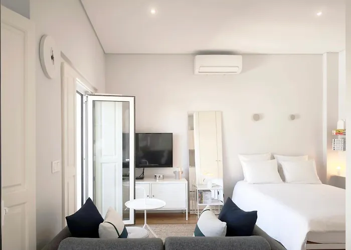 D858 - Comfort Near Downtown - Ac & Balcony