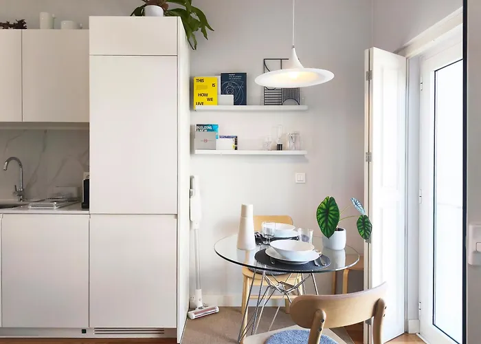 D858 - Comfort Near Downtown - Ac & Balcony Lejlighed *