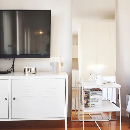 D858 - Comfort Near Downtown - Ac & Balcony Lejlighed Porto