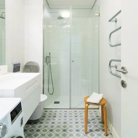 D858 - Comfort Near Downtown - Ac & Balcony Appartamento Oporto
