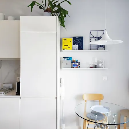 D858 - Comfort Near Downtown - Ac & Balcony *